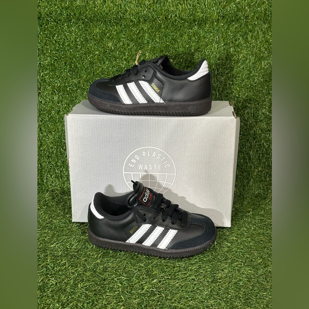 ADIDAS SAMBA CLASSIC JR INDOOR SOCCER SHOES, SIZE 9C, 9.5C KIDS , BLACK/WHITE
